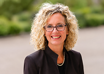 Meredith M. Travelstead, MD - THE WOMEN'S CLINIC Meredith M. Travelstead, MD - Jackson, MS Gynecologists - Doctor Portrait Image