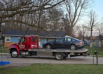 Merl's Towing Service Grand Rapids Towing Companies image 1