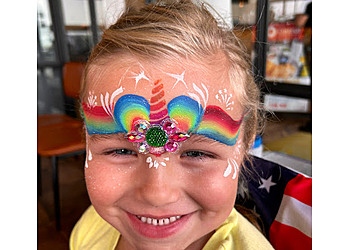 Merry Heart Entertainment Garland Face Painting image 1