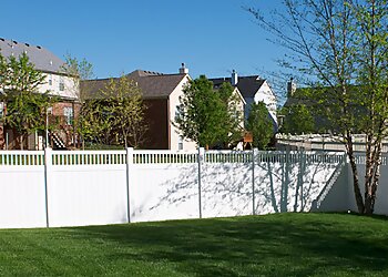 Louisville Fencing Contractors Metro Fence Industries, Inc.
