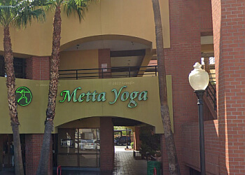 5 Best Yoga Studios to Attend Near Phoenix, AZ