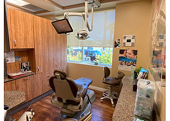 Costa Mesa Cosmetic Dentists Michael Ayzin, DDS - DENTISTRY AT ITS FINEST