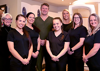 Knoxville Dentists Michael Luethke, DDS - NEW DENTISTRY