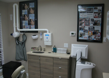 Pasadena Cosmetic Dentists Michael R. Nugent, DDS