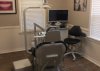 Huntsville Cosmetic Dentists Michael S. Pugh, DMD - ARTISTIC DENTISTRY