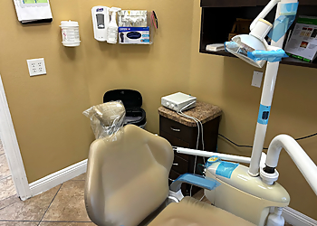 North Las Vegas Dentists Michael Yu, DDS - HOLA DENTAL