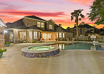 Houston Real Estate Agents Michele Harmon Team | RE/MAX Vintage