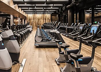 Chicago Gyms Midtown Athletic Club