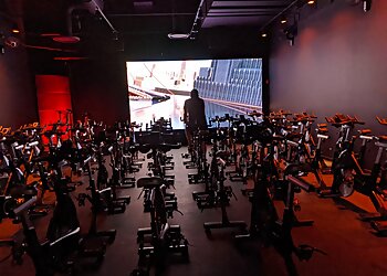 Chicago Gyms Midtown Athletic Club