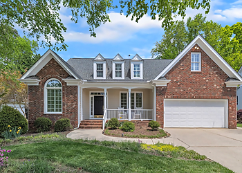 Cary Real Estate Agents Mike Montpetit - TOWN & COUNTRY REALTY, INC.