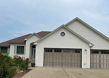 Miller Family Painting Miller Family Painting - Sioux Falls, SD Painters - Service Image