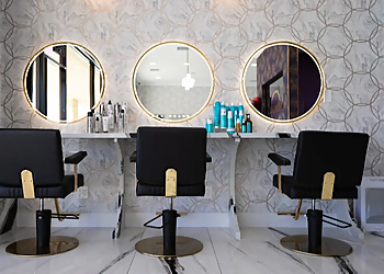 Miracola Salon & Blow Dry Bar - Corona, CA Beauty Salons - Salon Interior Image