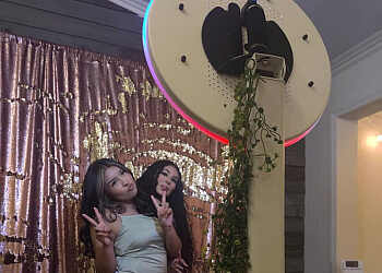 Mirror Booth AZ - Gilbert, AZ Photo Booth Companies - Birthday Booth Rentals