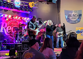 Des Moines Night Clubs Miss Kitty’s