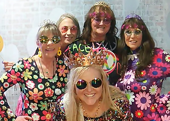 Modern Photo Booths - Arlington, TX Photo Booth Companies - Custom Photo Booth