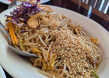 Mom Can Cook Thai Kitchen Santa Clarita Thai Restaurants