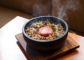 Chicago Japanese Restaurants Momotaro