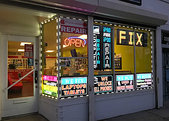Money Talks Wireless - Bridgeport, CT Computer Repair - Business Interior Image
