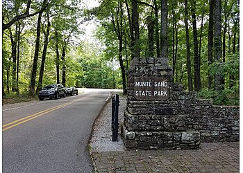 Monte Sano State Park Huntsville Hiking Trails image 1