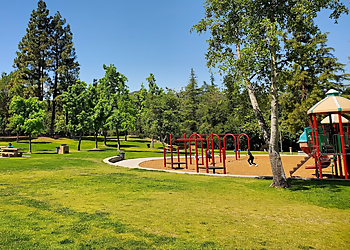 Glendale Public Parks Montrose Community Park