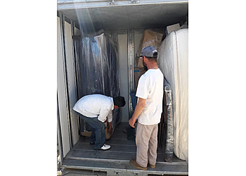 Moving Gurus Company & Junk Removal - Fullerton, CA Moving Companies - Service Team Image