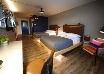 Moxy Phoenix Tempe/ASU Area - Tempe, AZ Hotels - Hotel Room Image