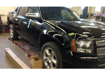 3 Best Auto Body Shops in Minneapolis, MN - Expert Recommendations