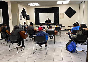 Salinas Music Schools Music Academy 440