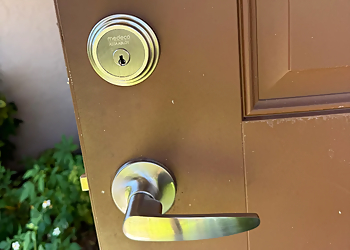 My Locksmith Miami - Miami, FL Locksmiths - Field Work Image