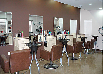 Newark Spas Nadia's Full Service Salon & Spa
