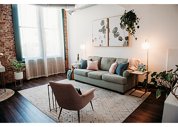 Pasadena Therapists Natalie Moore, LMFT - SPACE FOR GROWTH THERAPY