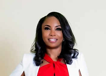 Nathifa Smith, DDS - TEETH R US CHILDREN’S DENTISTRY Nathifa Smith, DDS - TEETH R US CHILDREN’S DENTISTRY - Plano, TX Kids Dentists - Doctor Portrait Image