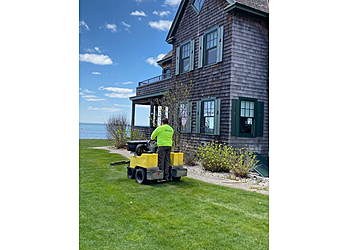 New Haven Lawn Care Services Naturally Green Lawn Care
