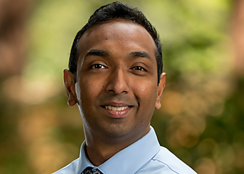 Naveen Kakumanu, MD - Fremont, CA Endocrinologists - Doctor Portrait Image