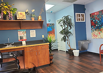 NextCare Urgent Care Pasadena - Pasadena, TX Urgent Care Clinics - Reception Area Image