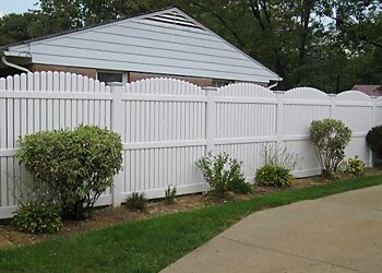 Akron Fencing Contractors Nichols Fence Co