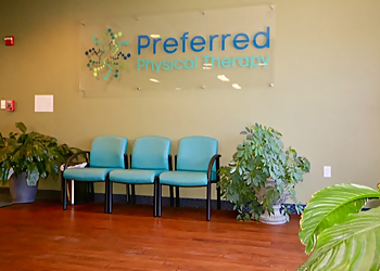 Glendale Physical Therapists Nick Hunter, PT, DPT - PREFERRED PHYSICAL THERAPY