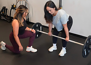 Nicole Garlit, PT, DPT, OCS - DR. NICOLE GARLIT PHYSICAL THERAPY AND WELLNESS - Oakland, CA Physical Therapists - Patient Care Image