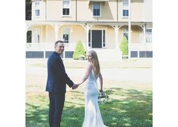 3 Best Wedding Photographers in Providence RI Expert Recommendations