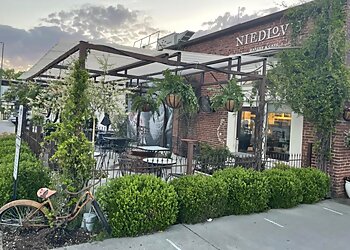 Chattanooga Bakeries Niedlov's Bakery & Cafe