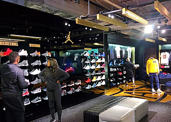 Chicago Shoe Stores Nike Chicago