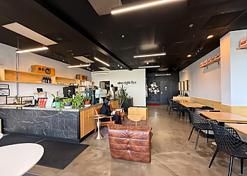 Nine Eight Five Coffee - San Bernardino, CA Cafe - Restaurant Interior Image