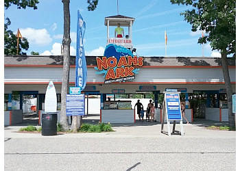 Milwaukee amusement park Noah's Ark Waterpark