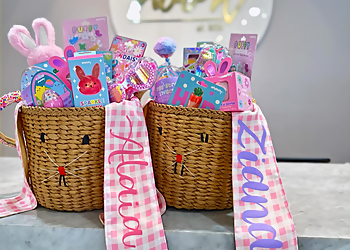 Laredo Gift Shops Nook at 909