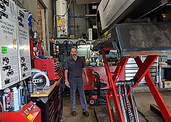 Lincoln Car Repair Shops Norm's Car Care