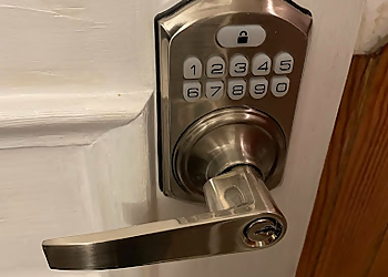 Northwest Locksmith - Kent, WA Locksmiths - Indoor Service Image