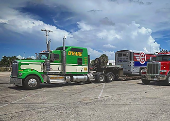 Joliet Towing Companies O'Hare Towing Service & Semi Truck Heavy Duty Wrecker