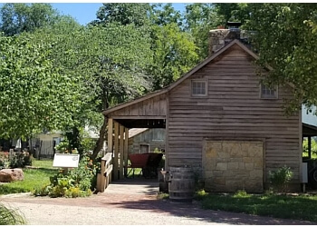 OLD PRAIRIE TOWN AT WARD-MEADE HISTORIC SITE