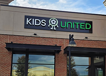 OM Signs & Graphics - Naperville, IL Sign Companies - Outdoor Work Image