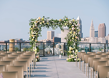 Akron Event Management Companies Oak + Honey Event Planning Co.